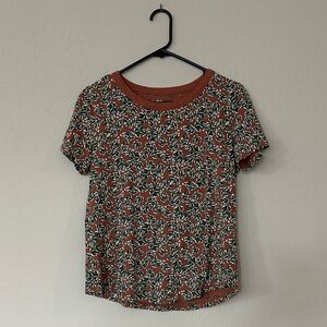 Dip Rust and Green Leaf Print Women's Top, size S